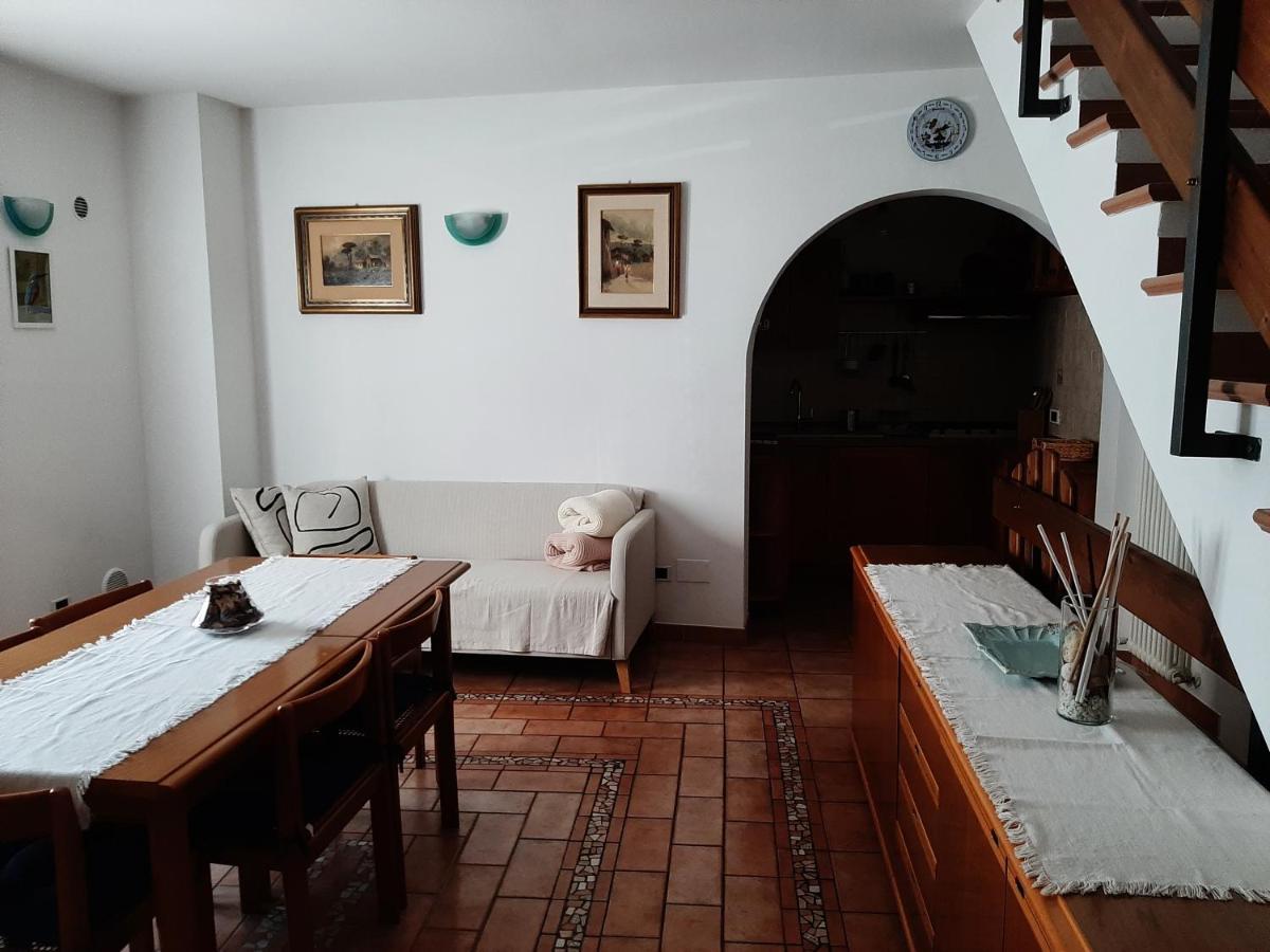 La Casa Di Walter E Rosa Villa Castel Di Sangro Eksteriør bilde